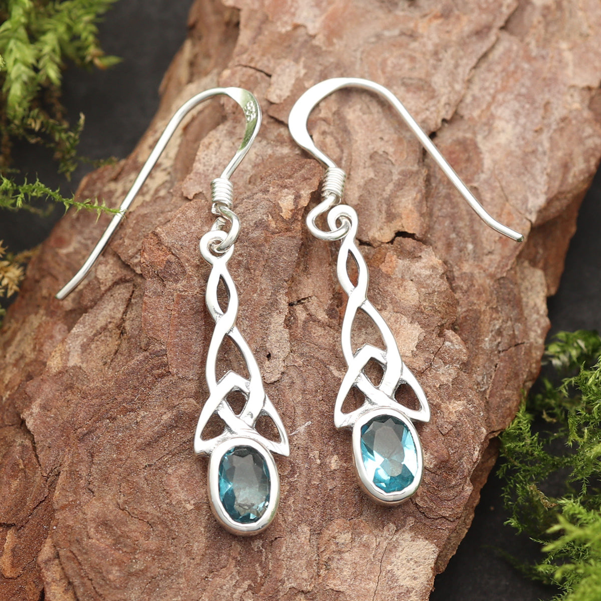 Amethyst earrings set in Celtic knots, 925 silver drop earrings