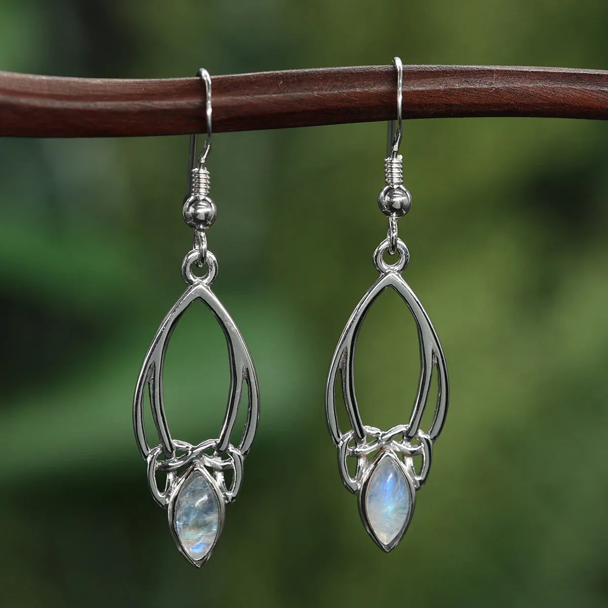 Mondstein Ohrringe in keltischen Knoten gefasst 925 Silber Ohrhänger