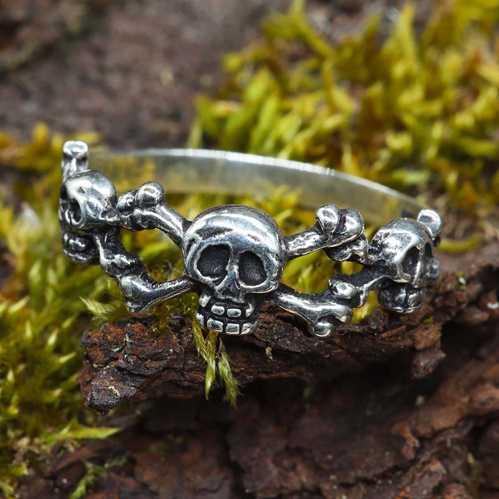 Crossbone Ring Silber Gothic schmuck