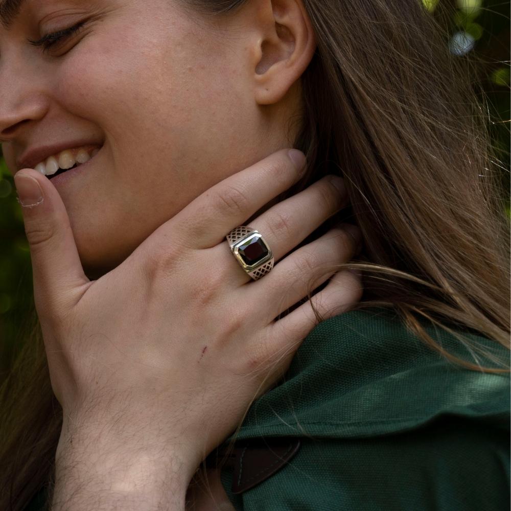 Siegering mit großen Onyx Edeltein gearbeitet Sterlingsilber