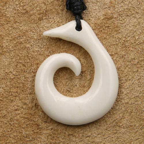 Maori Kiwispirale Schmuck Knochen