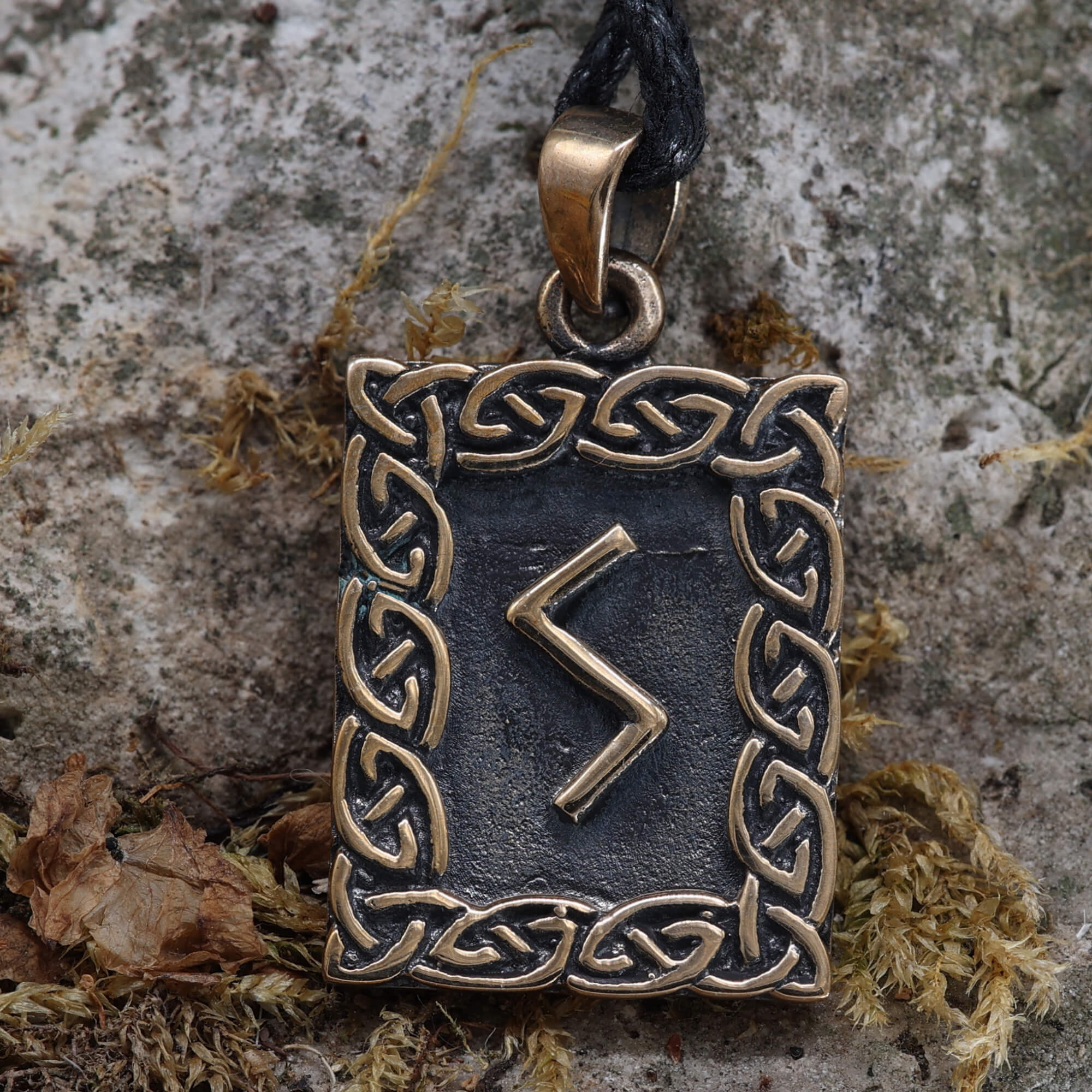 Sowilo Runen Anhänger aus Bronze Schmuck Schutzamulett