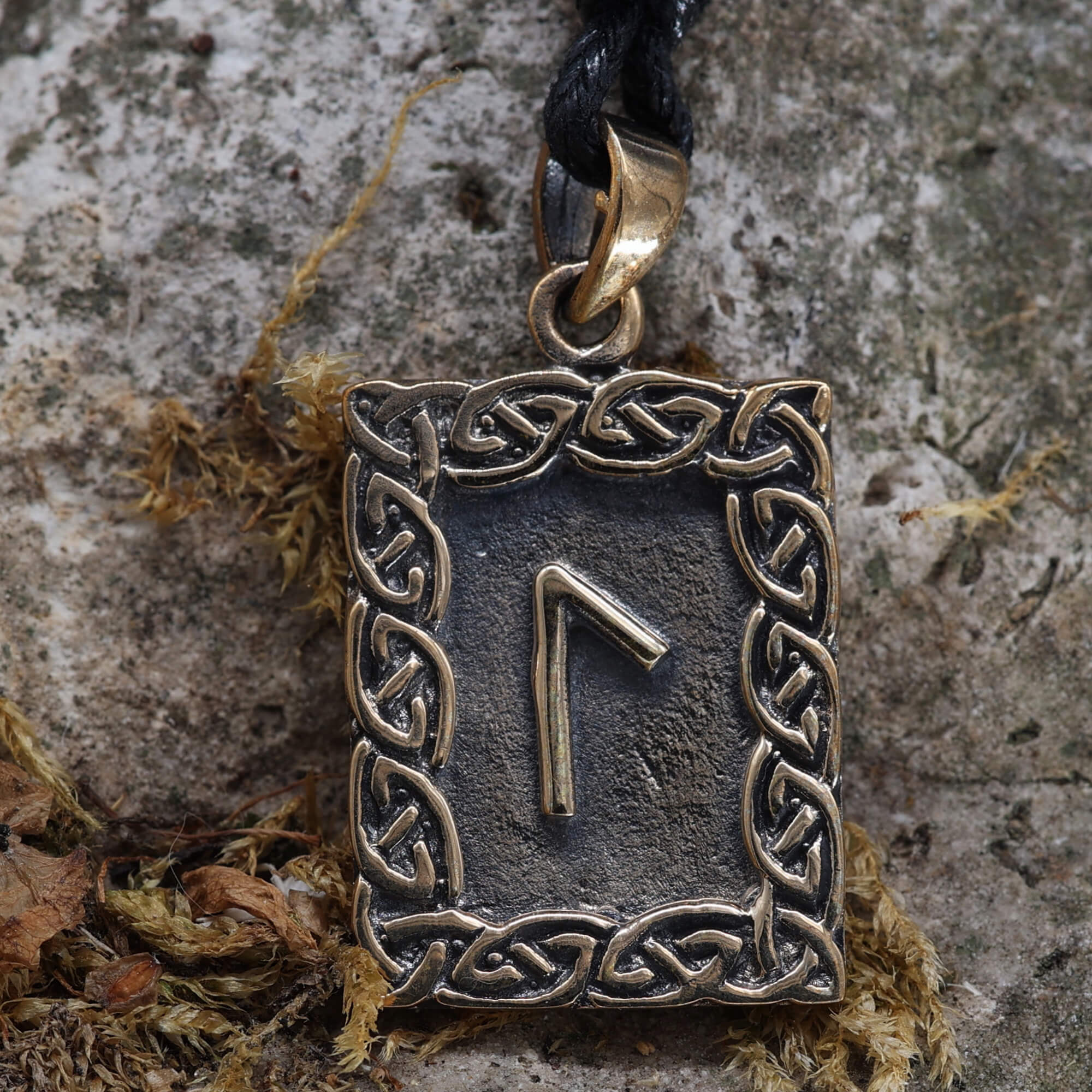 Magischer Schmuck Anhänger Rune Schutz Laguz
