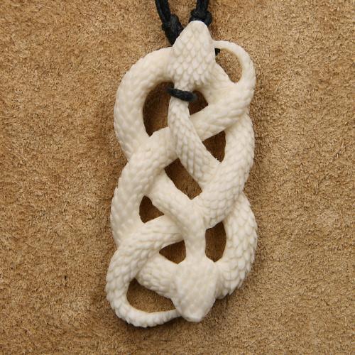 Schlangen Schmuck Kette Knochen geschnitzt