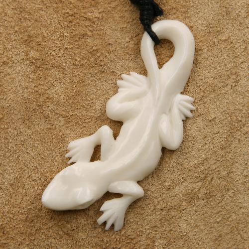 Gecko Schmuck Kette Knochen Hand geschnitzt