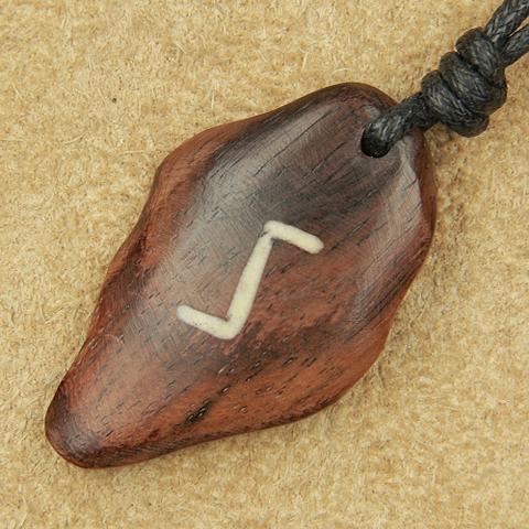 Rune holz schmuck sowilo