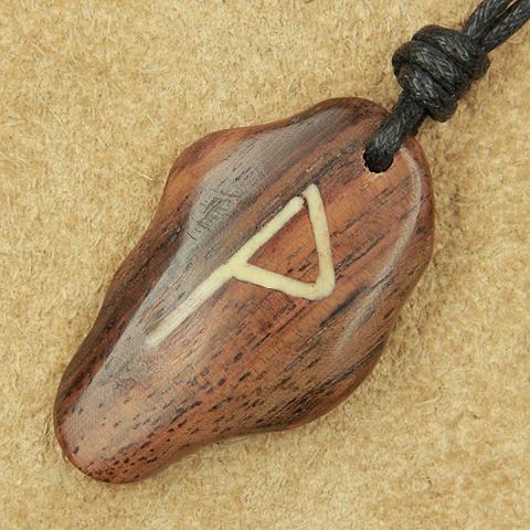 Rune holz schmuck wunjo