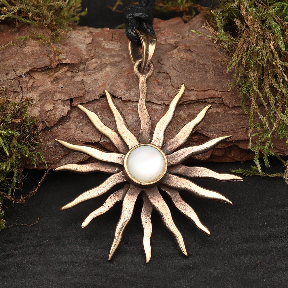 Sonnen Halskette Bronze perfektes Geschenk zeitloser Schmuck