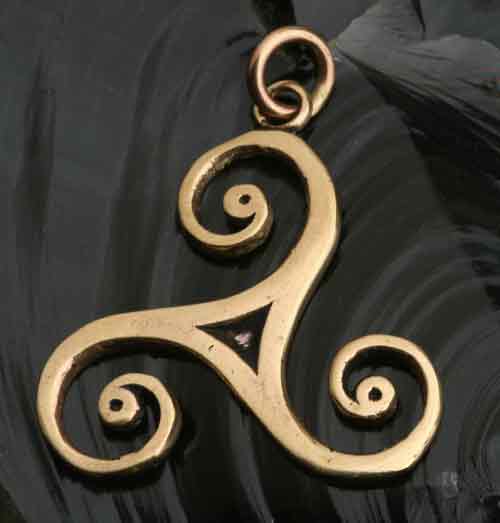 Triskel Schmuck Bronze