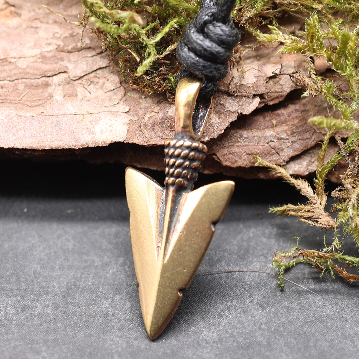 Arrowhead Jewelry Bronze Pendant