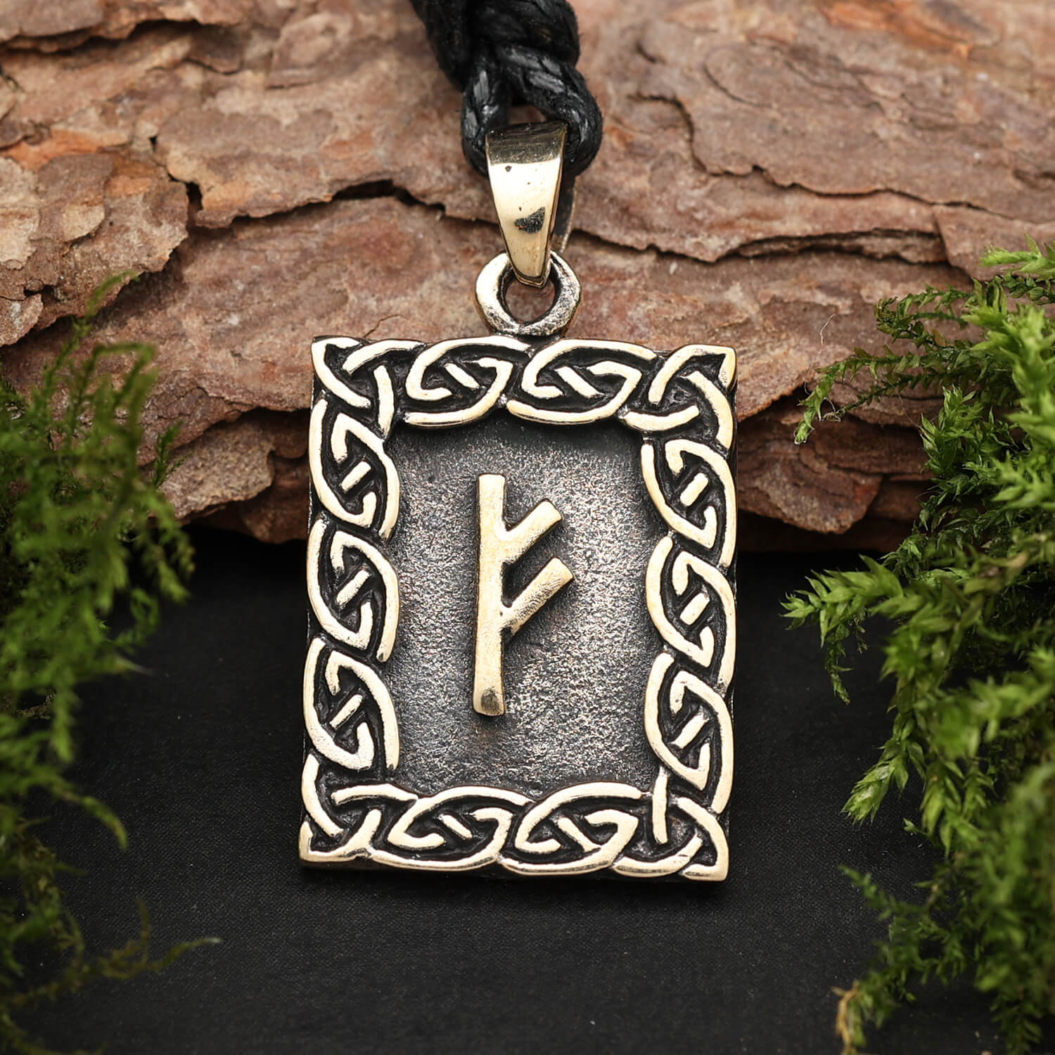 Fehu Runen Magie Halskette Bronze Schmuck 