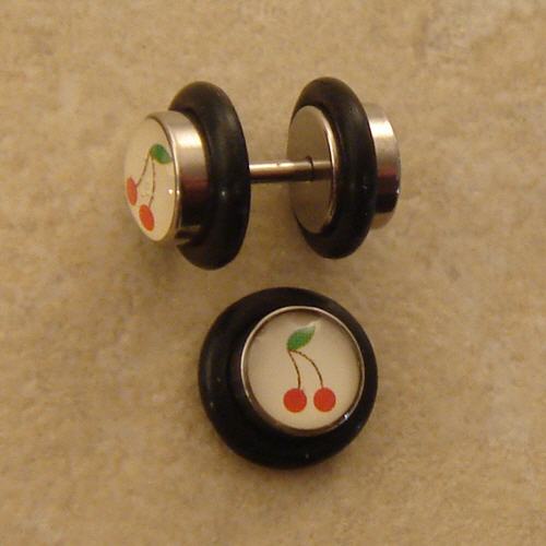 Fake Plug Kirsche