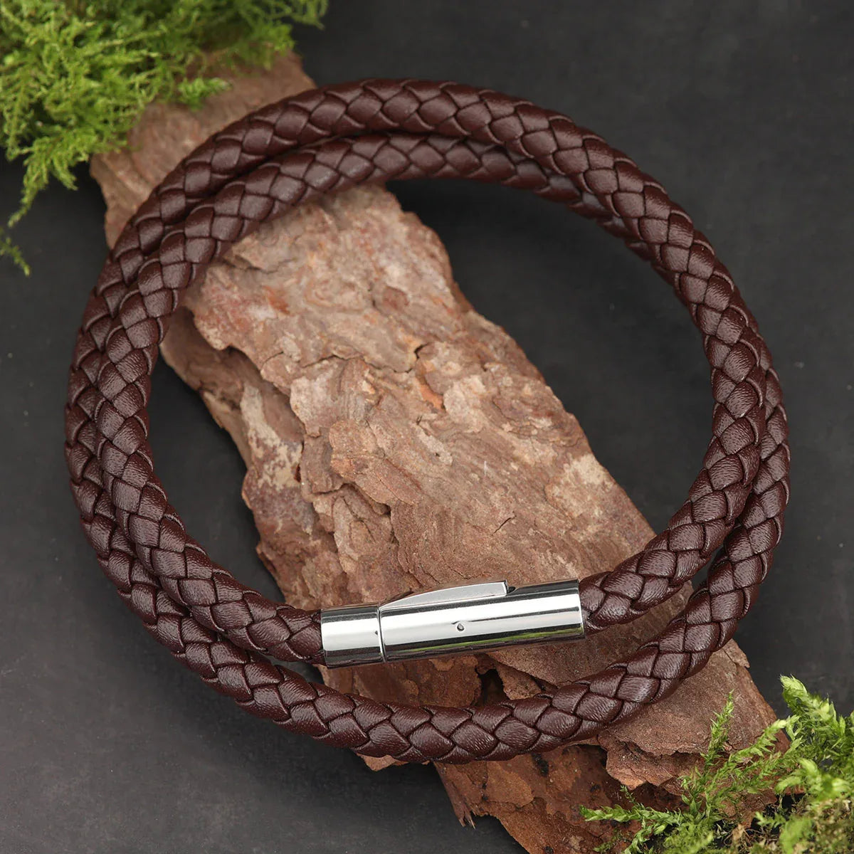 Schlichtes Braunes Armband Leder mit Edelstahl Verschluss