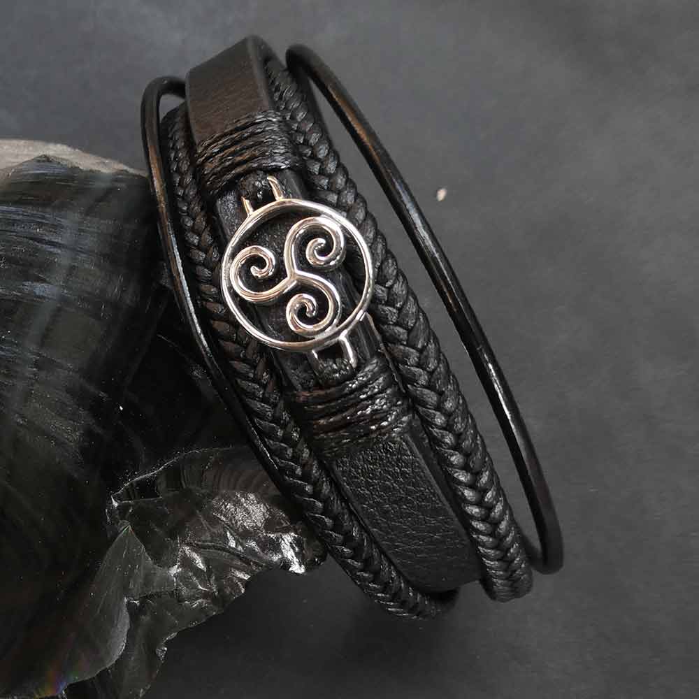 Triskel lederarmband mit Edelstahl Magnet Klickverschluß Keltisch