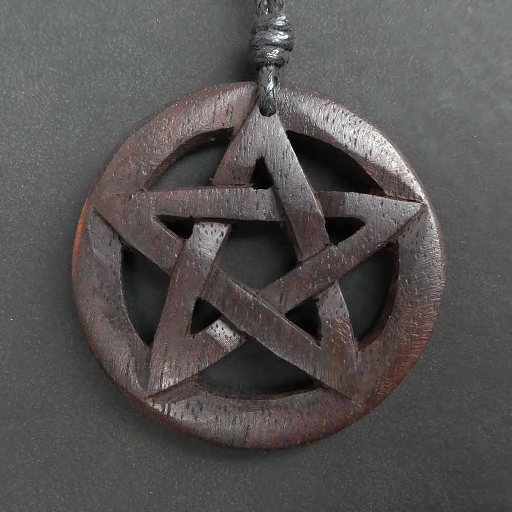 Pentagramm Holzschmuck Anhänger Handarbeit Fair Trade Hexenstern