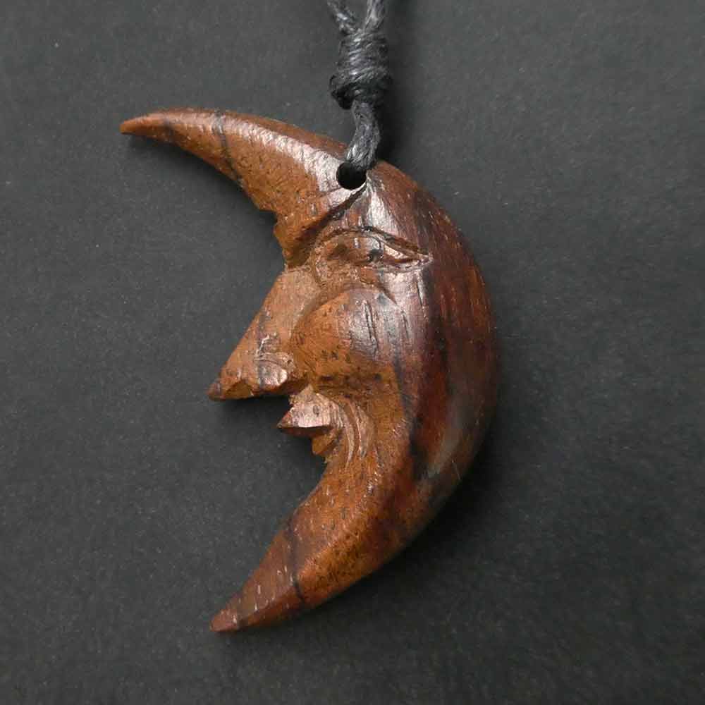 Mond Holzschmuck Anhänger Handarbeit Fair Trade 3D