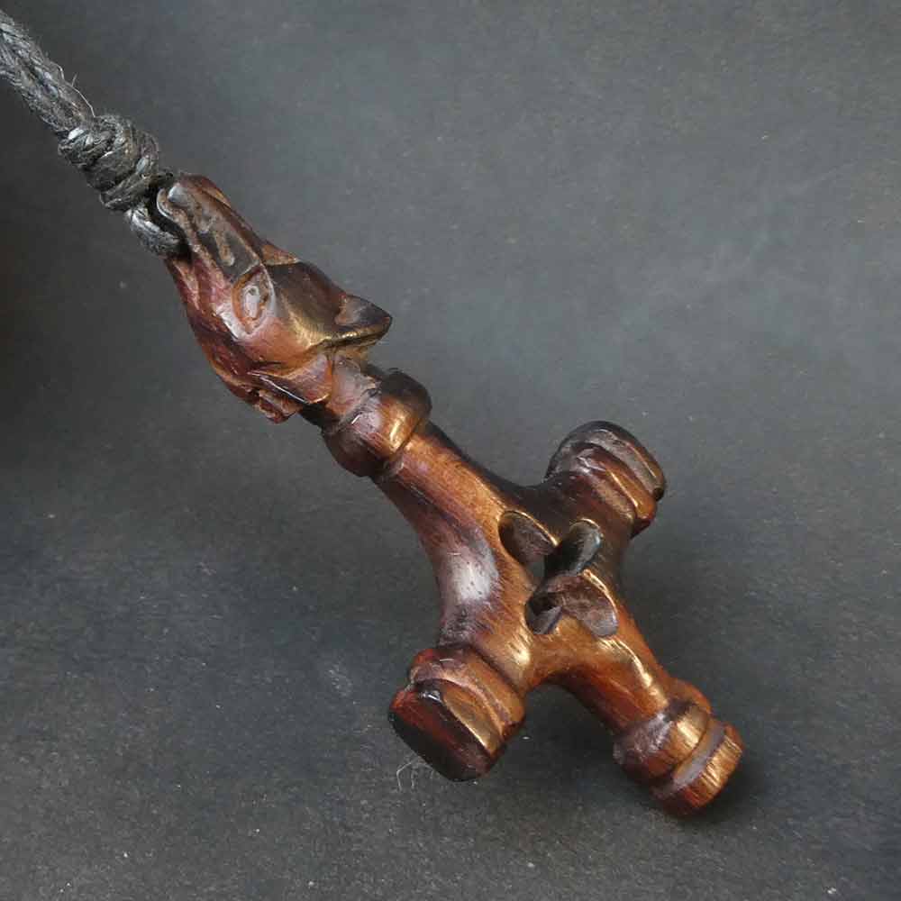 Isländisches Wolfskreuz Wikinger Holzschmuck Kunst Handwerk