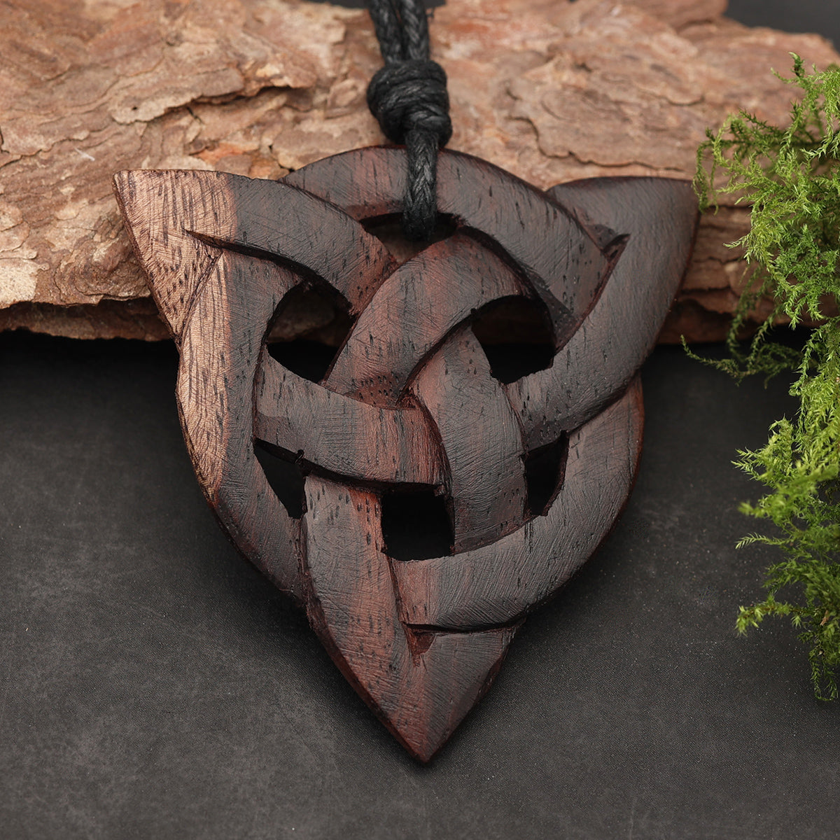 Keltische Halskette Holz natürlicher Schmuck Handarbeit fair gehandelt