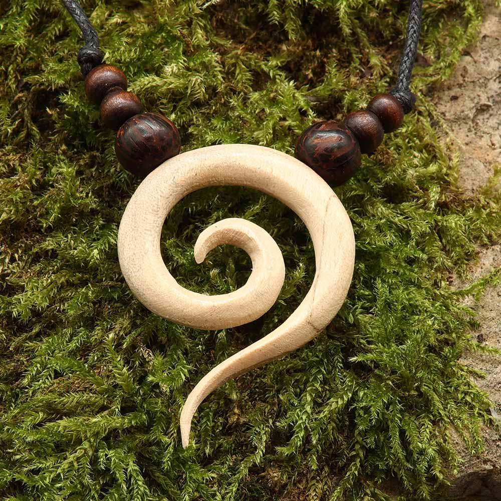 Weisse Spirale Halskette Holz Anhänger Kunst Handwerk Holzschmuck