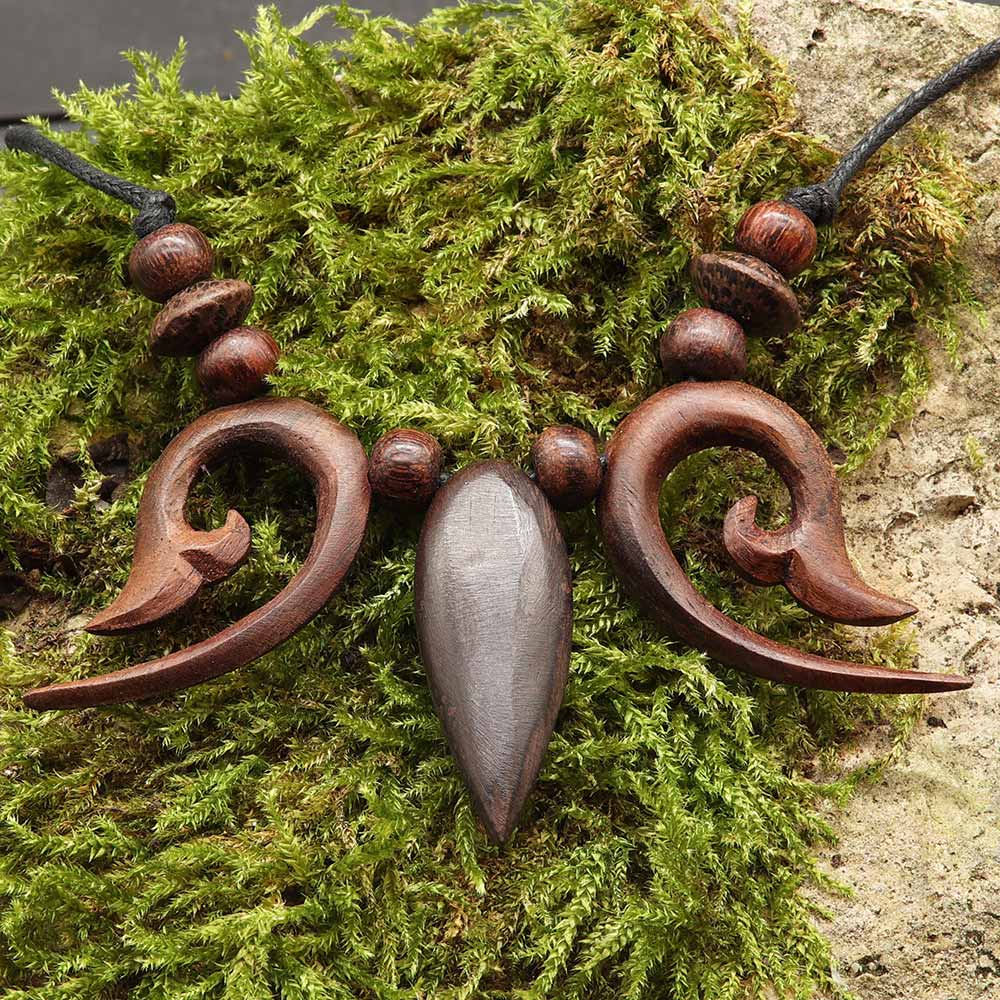 Muin Holzschmuck Kette Collier geschnitzt