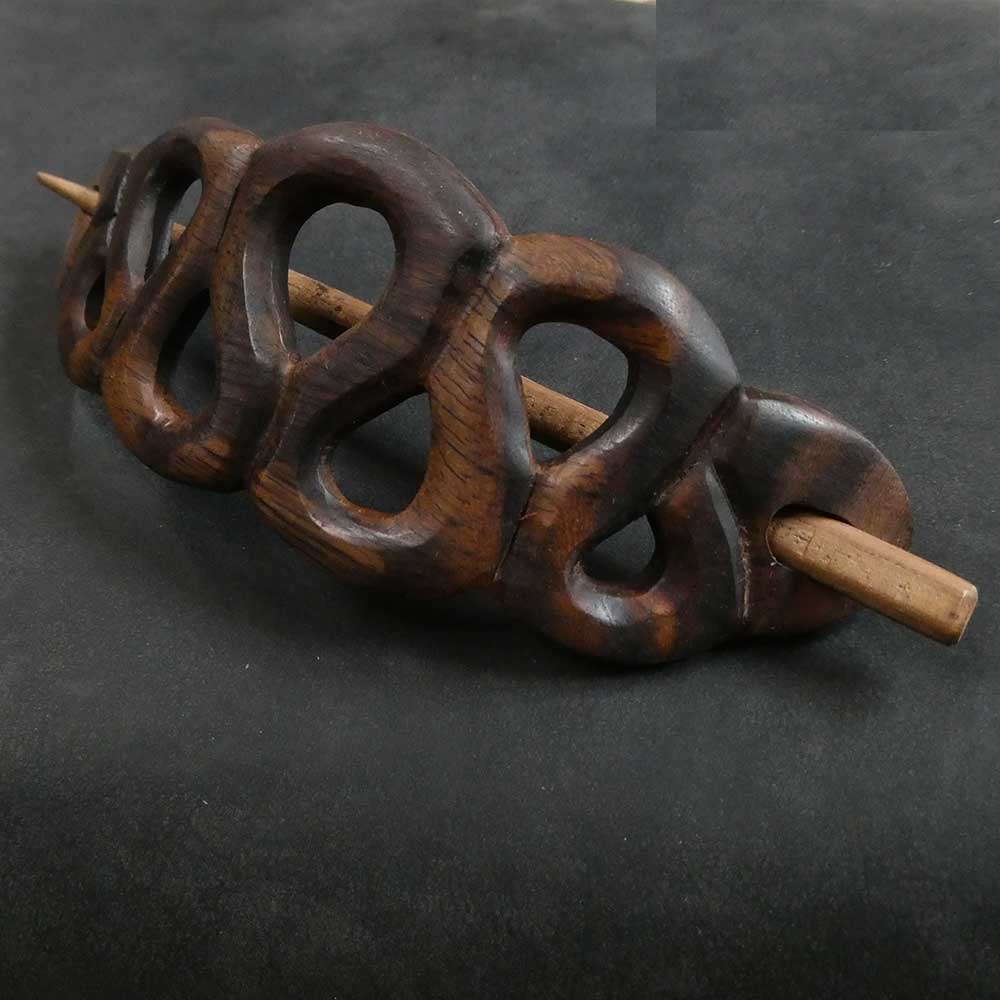 Holz Haarspange aufwendig geschnitzt Fair gehandelter Holzschmuck