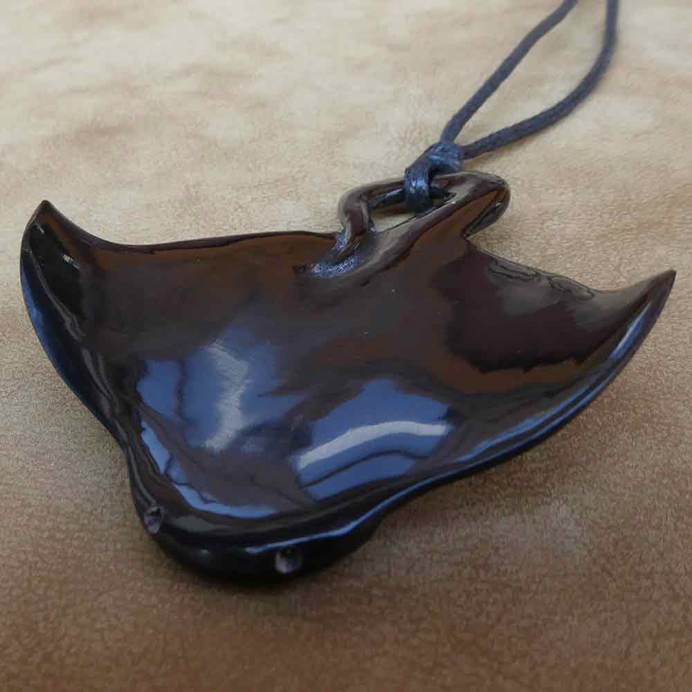Manta Kette Anhänger Horn