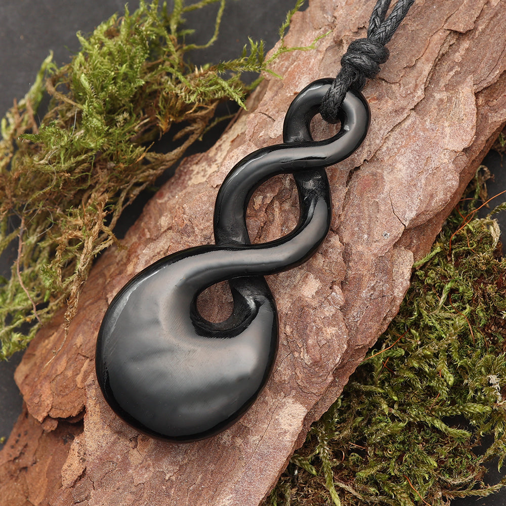 Maori Anhänger Horn Handarbeit Halskette fair gehandelt