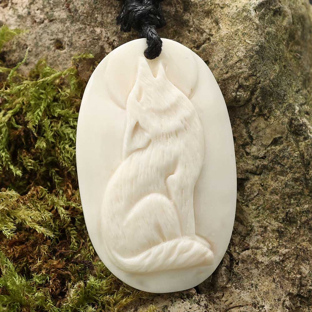 Wolf Anhänger Handarbeit Schmuck Kette Knochen