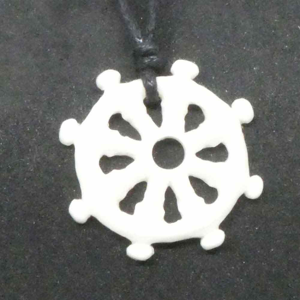 Dharmarad Schmuck Anhänger aus Knochen Kette