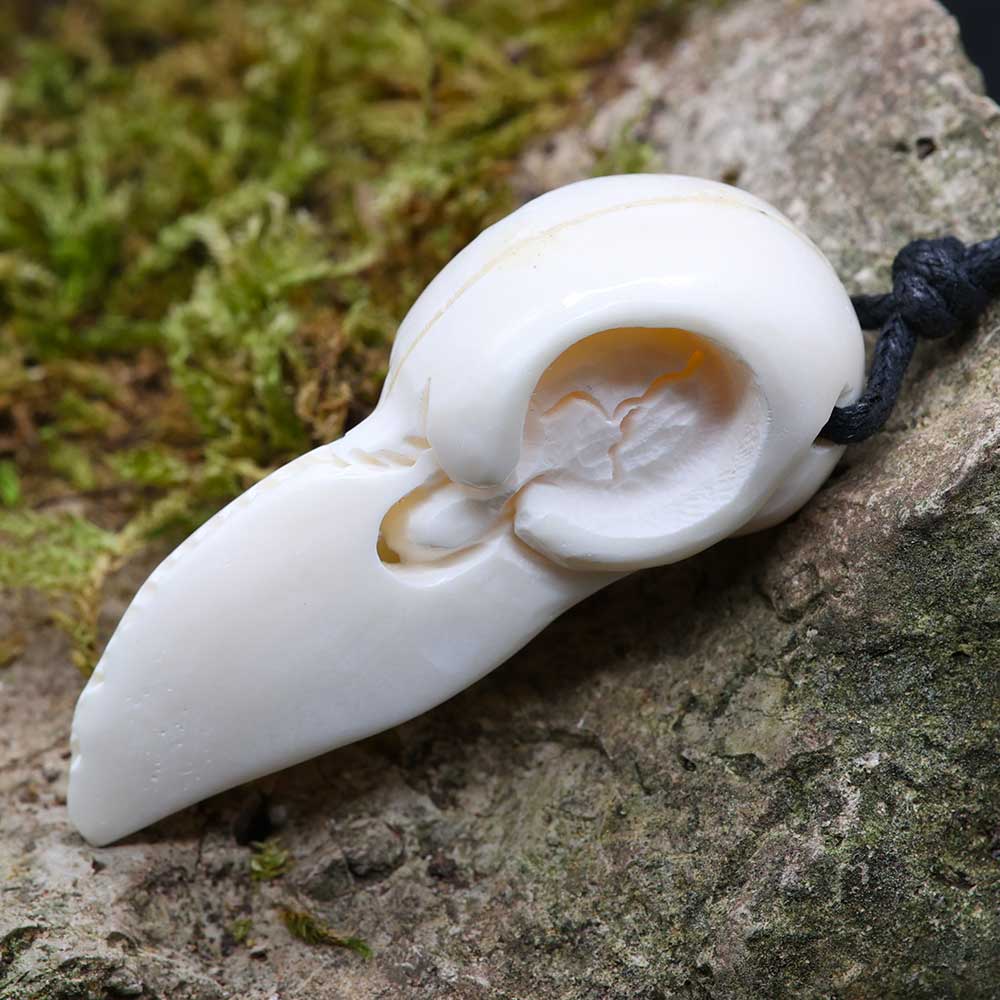 Rabe Skull Anhänger Schmuck Kette Handarbeit fair gehandelt Gothic