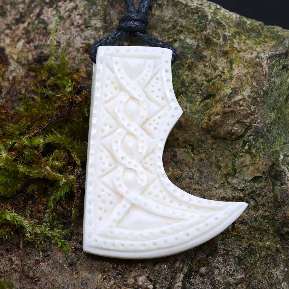 Axt Wikinger Anhänger Schmuck Kette geschnitzt aus Knochen