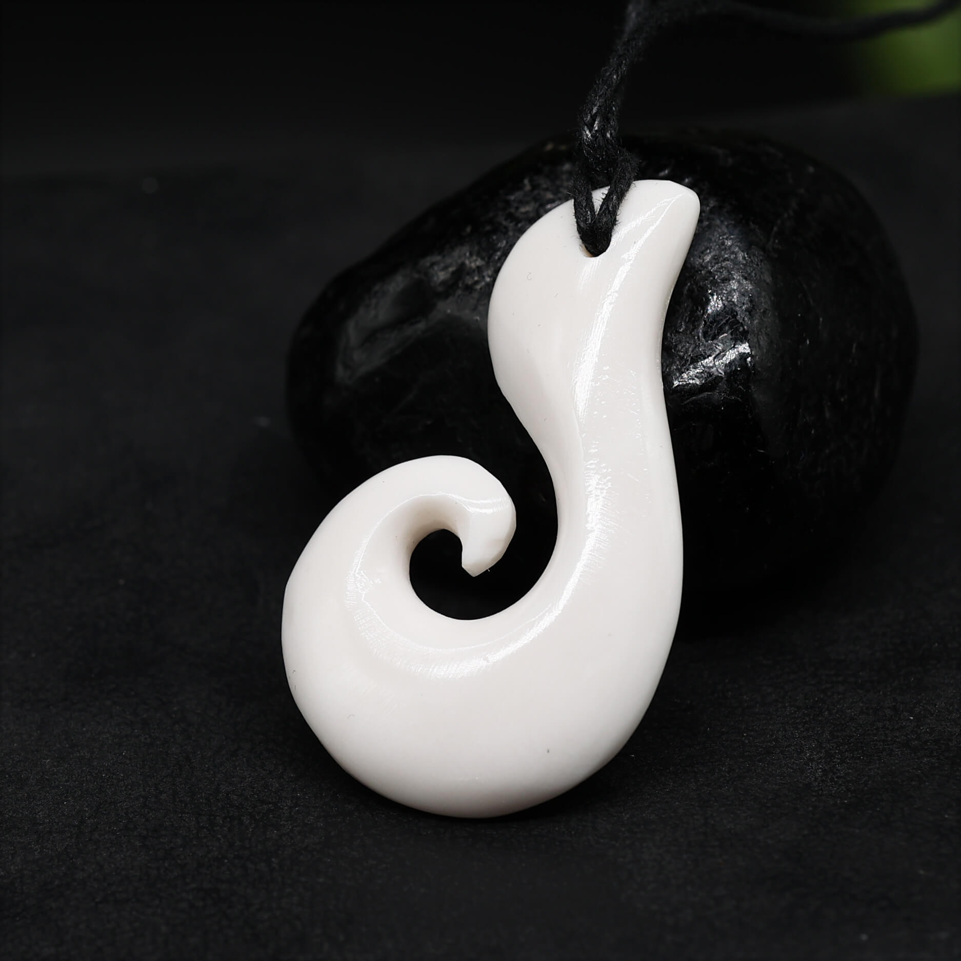Tribal Maori Halskette Anhänger Knochen geschnitzter Schmuck