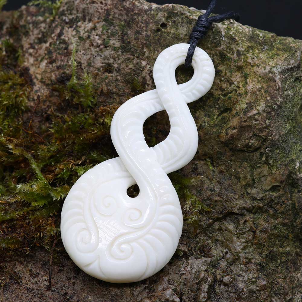 Maori Freundschaft Anhänger Schmuck Kette geschnitzt aus Knochen