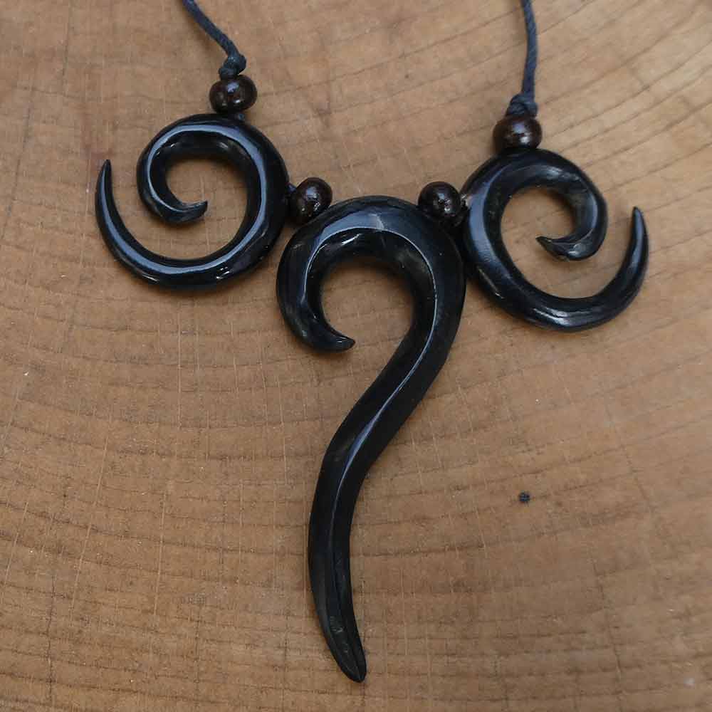 Collier geschnitzt aus Horn Fantasy Schmuck Fairtrade Kunst Handwerk