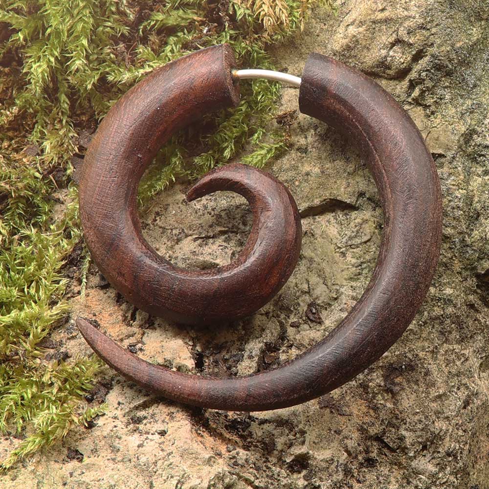 Holz Ohrschmuck Fakepiercing gesteckt Handarbeit fair gehandelt
