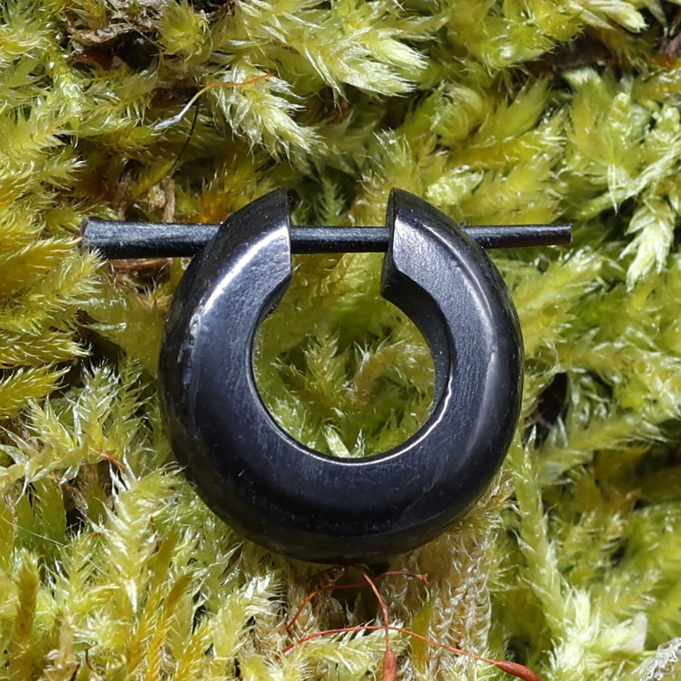 Horn Ohrring  Creole Handarbeit Ohrschmuck fair gehandelt schwarz