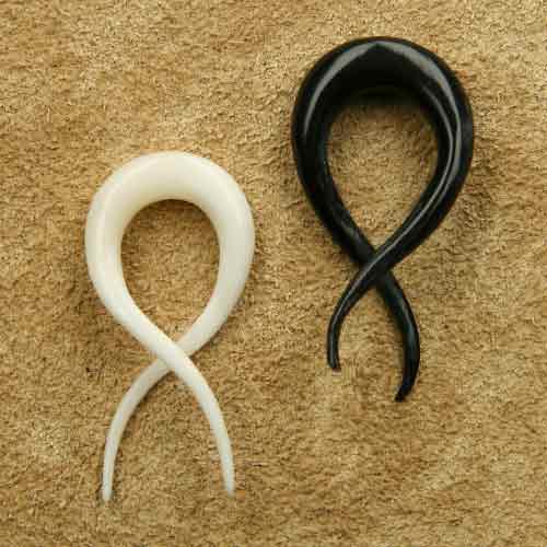 Ohrpiercing Twis Fleshtunnel 2mm / 2,5cm