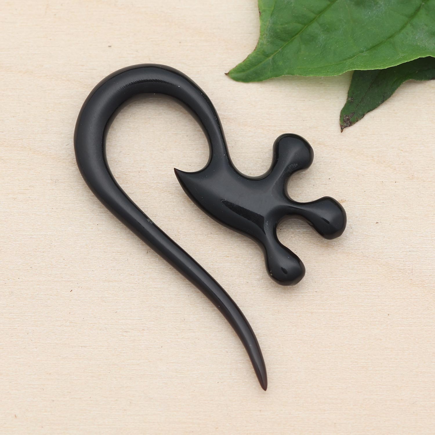 Tatze Horn Ohrpiercing ausgefallenes Design viele Größen