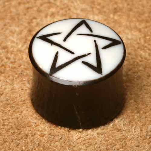 Tunnel Flesh Plug Horn Pentagramm 16mm