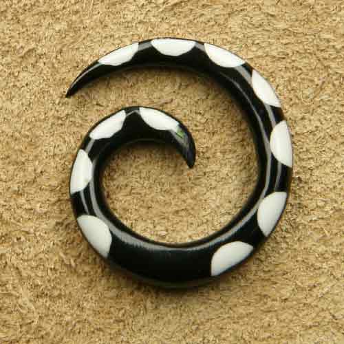 Ohrpiercing  Spirale WEI