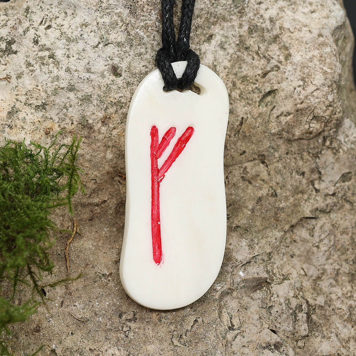 Rune Fehu älteres Futhark Knochen Schutzamulett