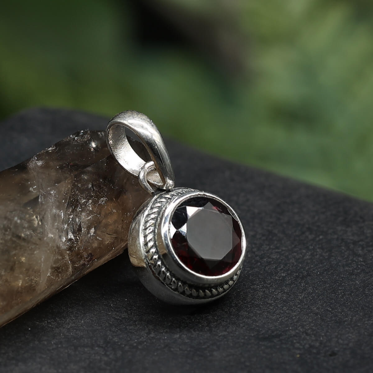Garnet stone pendant, 925 silver