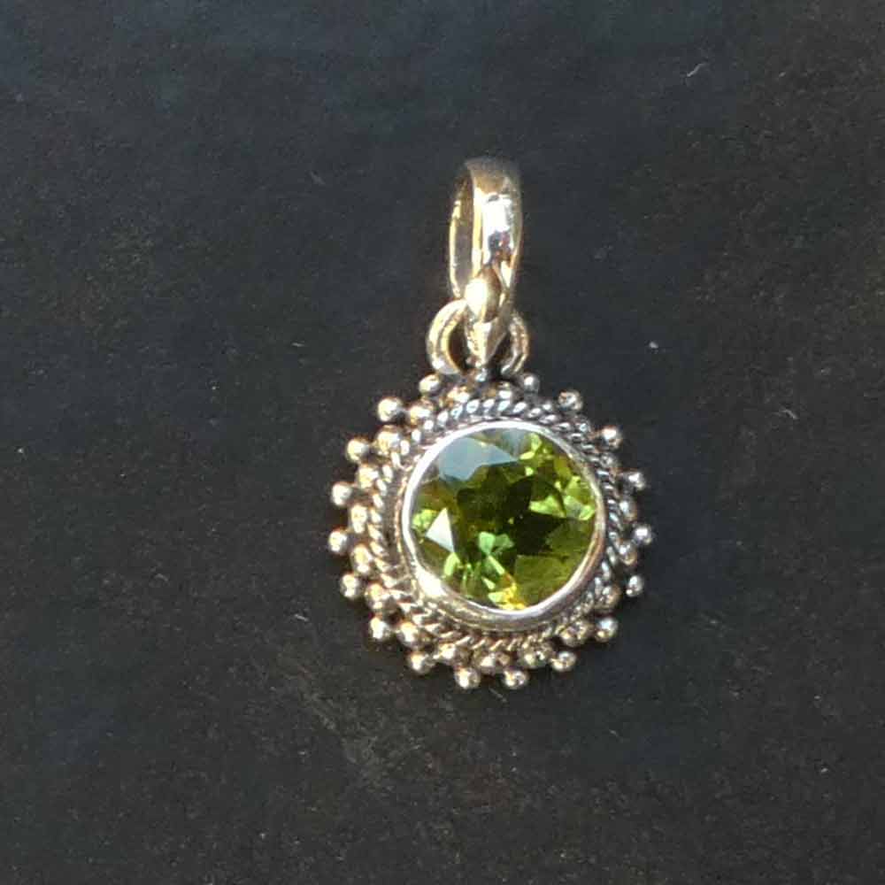 Peridot Steinschmuck Anhänger 925 Silber