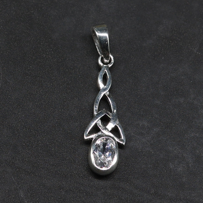 Feiner Anhänger keltischer Knoten mit Zirkonia glasklar Kristall gefasst 925 Silber
