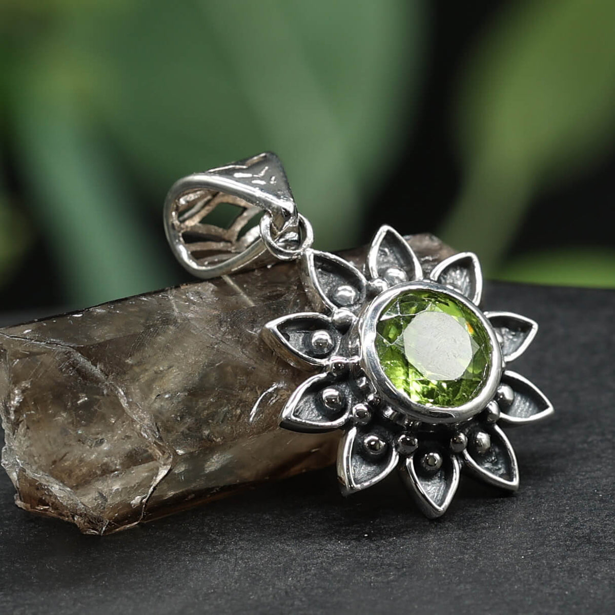 Sonnen Silberschmuck Edelstein Anhänger Außergewöhnlich elegant Peridot