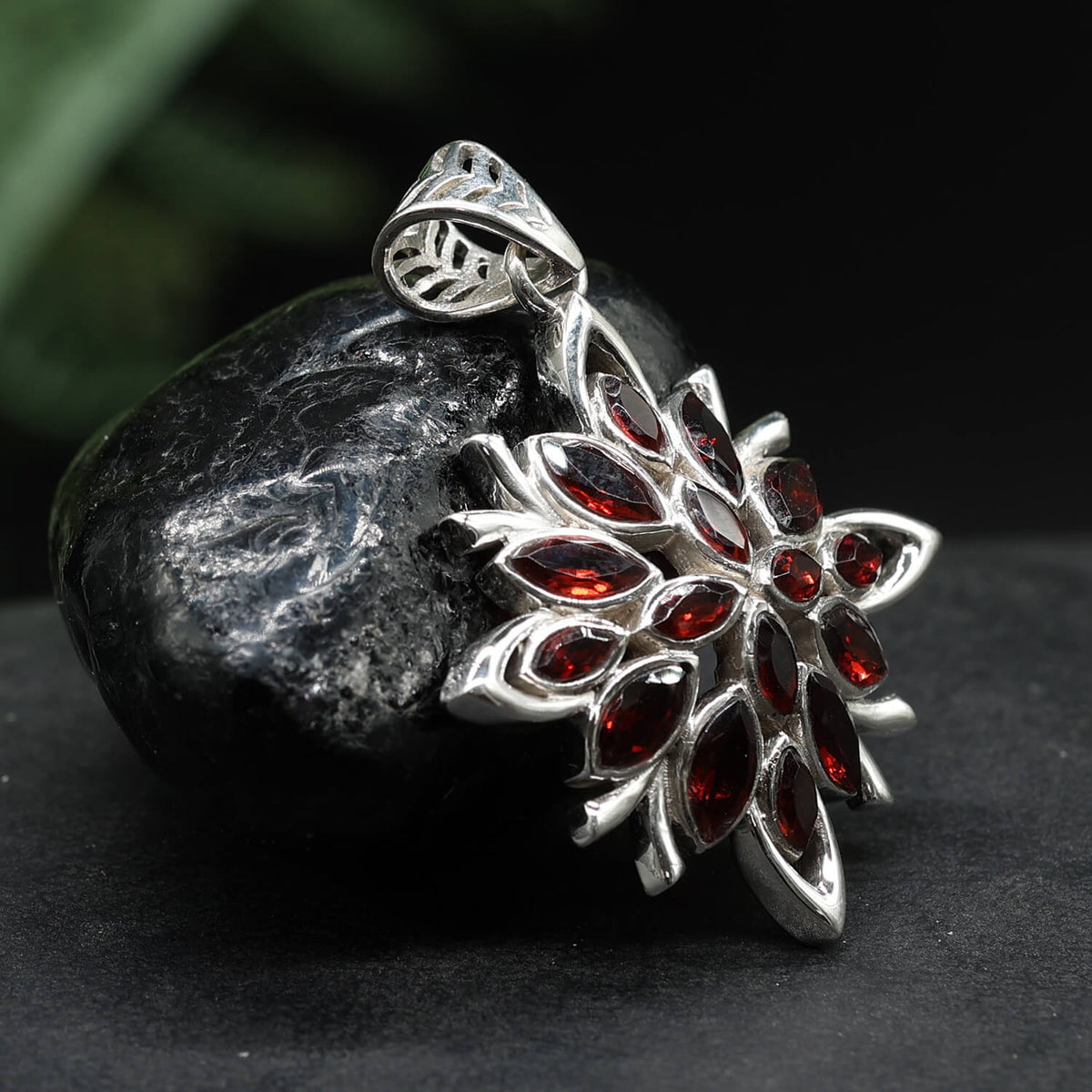 Granat Silberschmuck Edelstein Anhänger Außergewöhnlich elegant