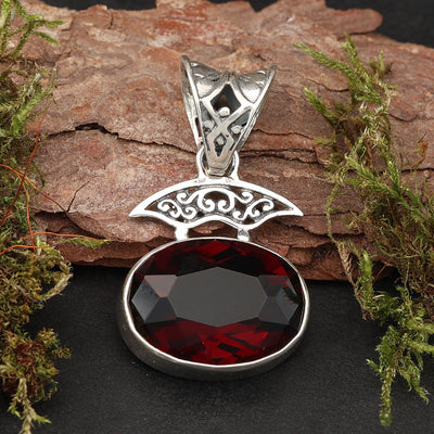 Granat Anhänger