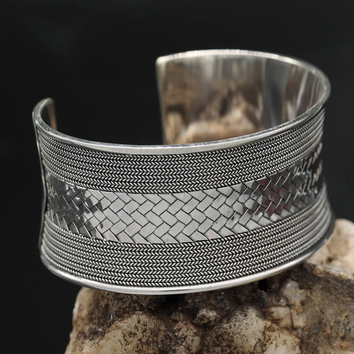 Elegant wide 34mm 925 sterling silver bangle