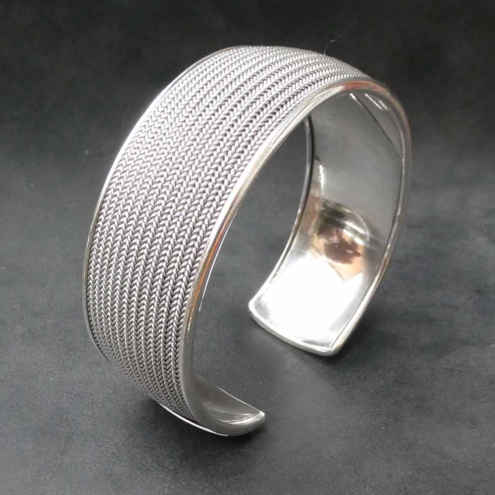 Armreif fein gestreift edles Silber Breit Massiv Hochwertig