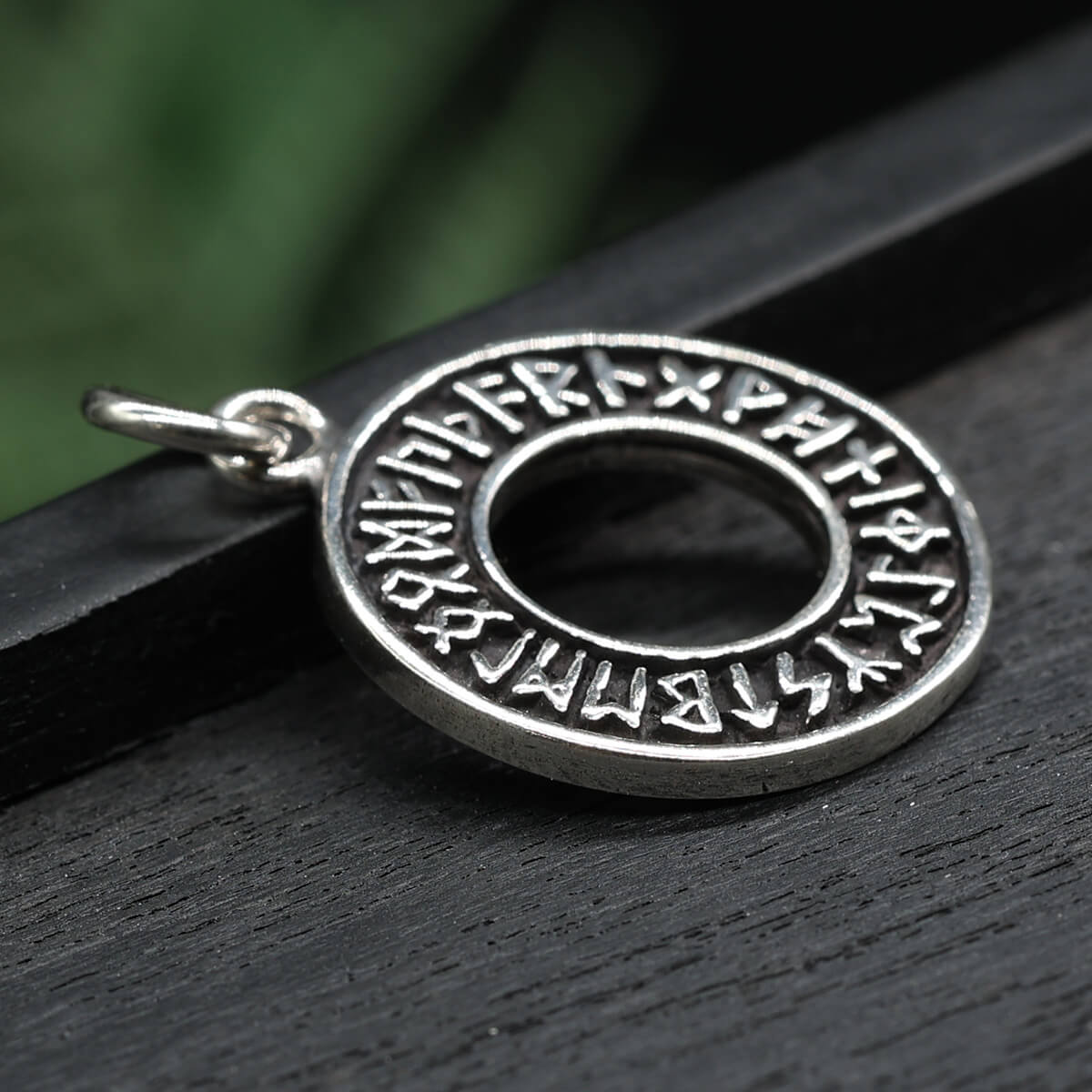 Runen Silberschmuck Anhänger 925 Silber Futhark